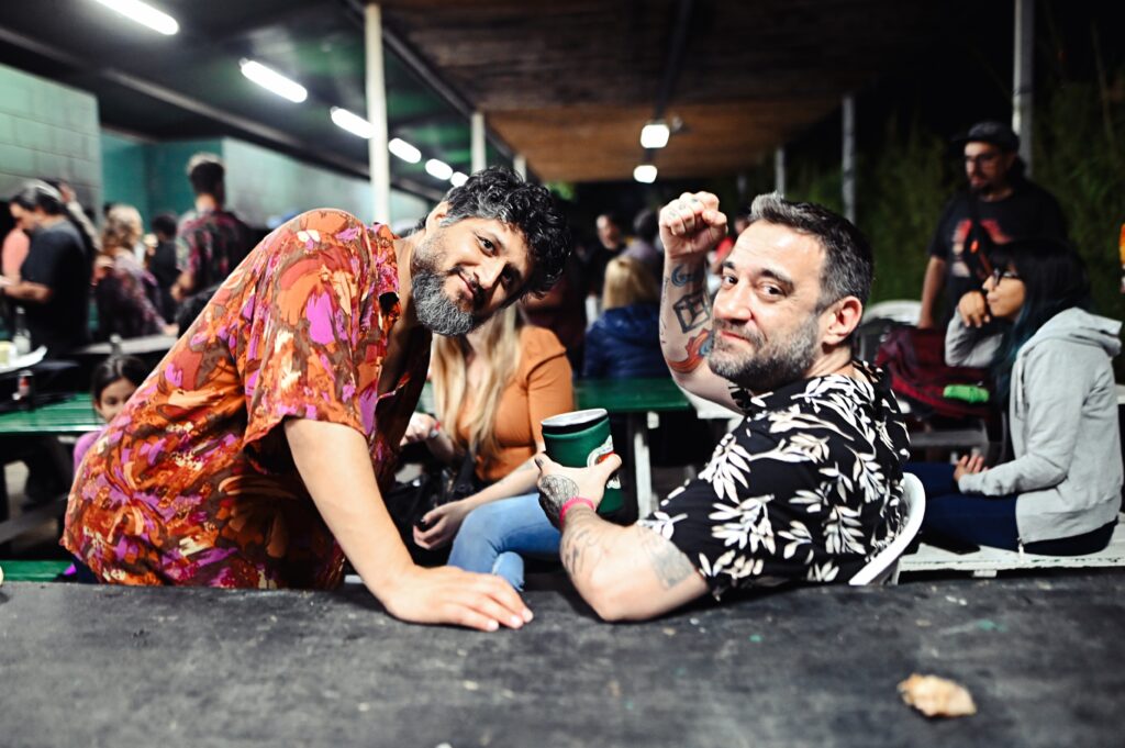 Maxi Prietto y Pity Fernandez (Las Pastillas del Abuelo) en la presentación del álbum "La Montaña" de Los Espíritus